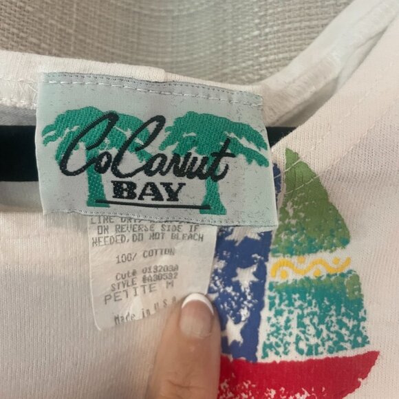 Cotton Short-Sleeved Resortwear in Sailing Motif - Picture 3 of 5